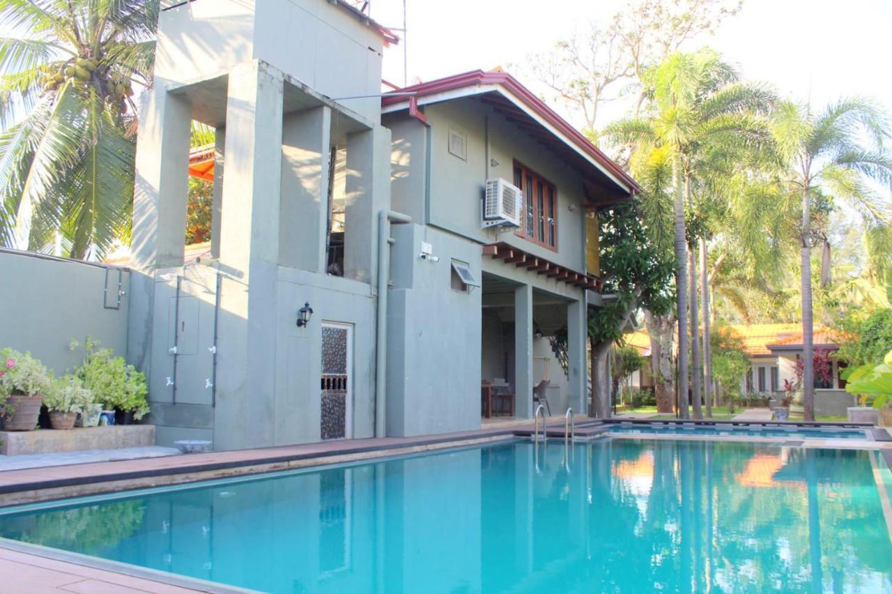 Morning Star Resorts Negombo Exteriör bild