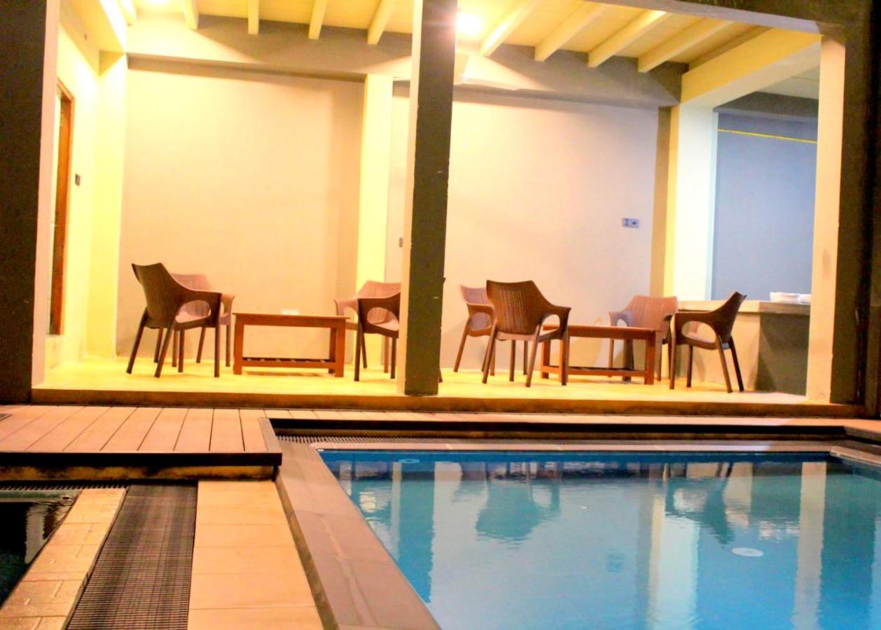 Morning Star Resorts Negombo Exteriör bild